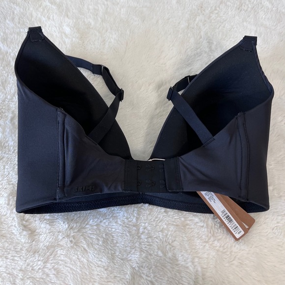 SKIMS Women's Body Lightly Lined Bra Onyx Black Wireless Size 32DDDD NWT - Picture 4 of 9